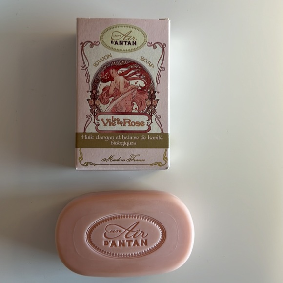 Air D’ Antan Perfume Soap in a Tin Can - Picture 7 of 12